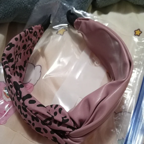 Tan Leopard Print Twisted Headband - Women Accessories Hair Accessories - Picture 4 of 6